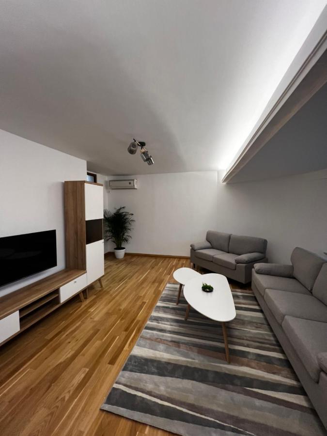 Boutique Apartments City Center Brasov Exterior photo